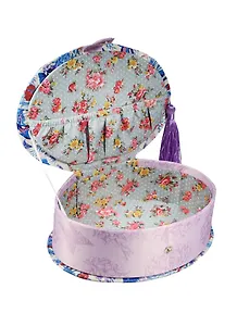 Шкатулка овал с кисточкой текстиль Рисовые амадины (17х13х5) (40936)