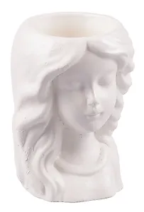 Фигурное кашпо Милая девушка (гипс) (11х7х6) (9396934)