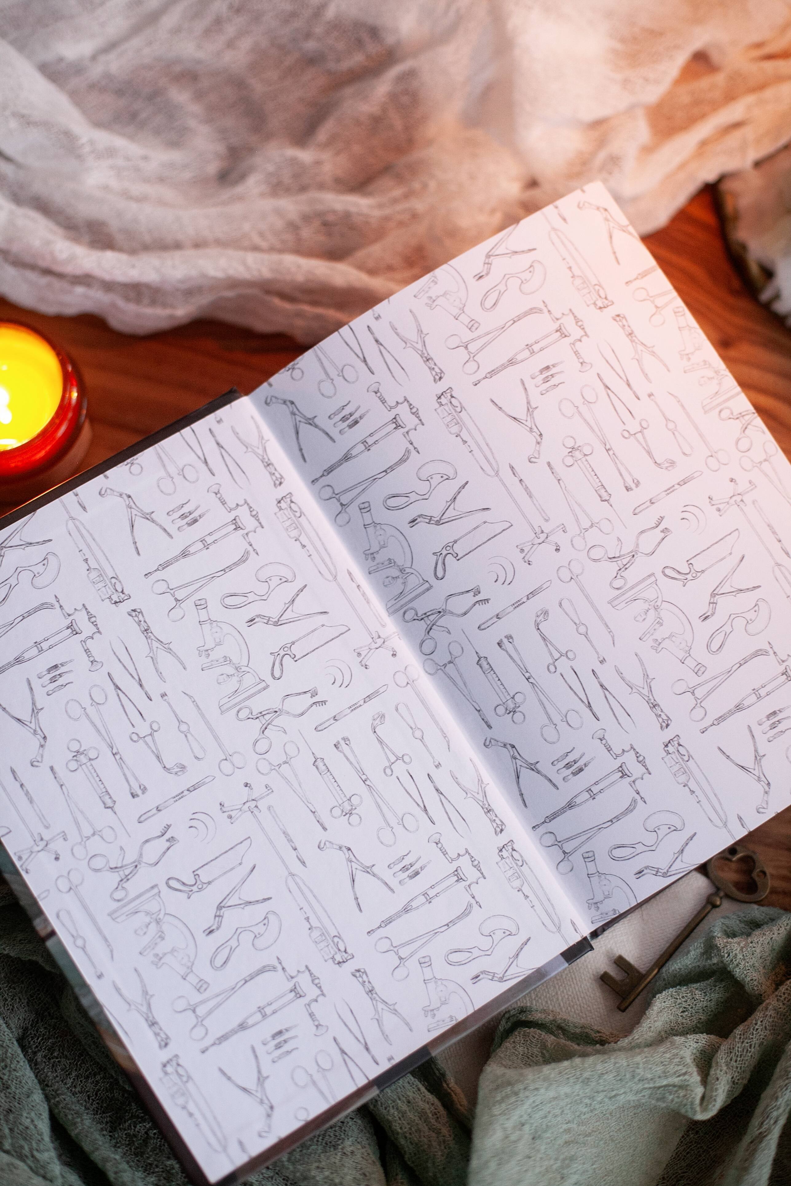 Изображение бумажной книги