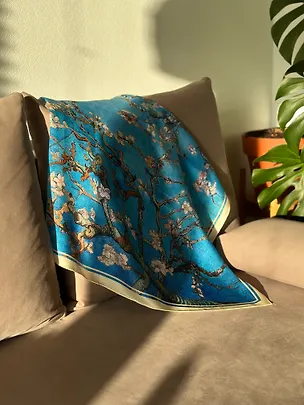 Платок Ван Гог Цветущий Миндаль  60х60 3054859