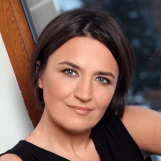 Анна Литвинова