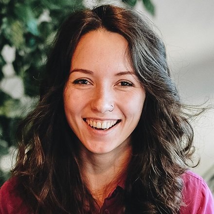 Виктория Исакова