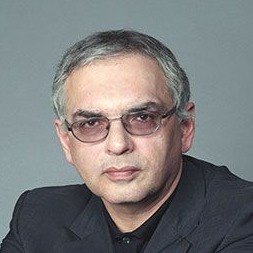 Карен Шахназаров