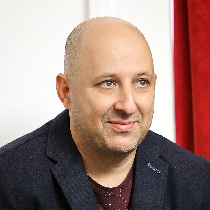 Валентин Постников