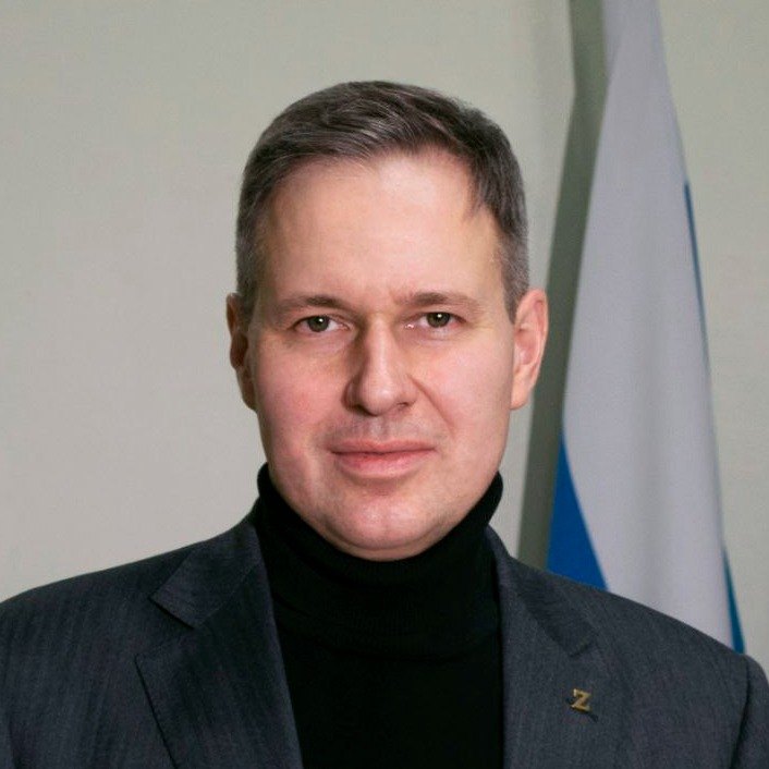 Александр Артамонов