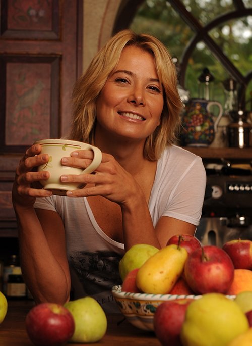 Юлия Высоцкая