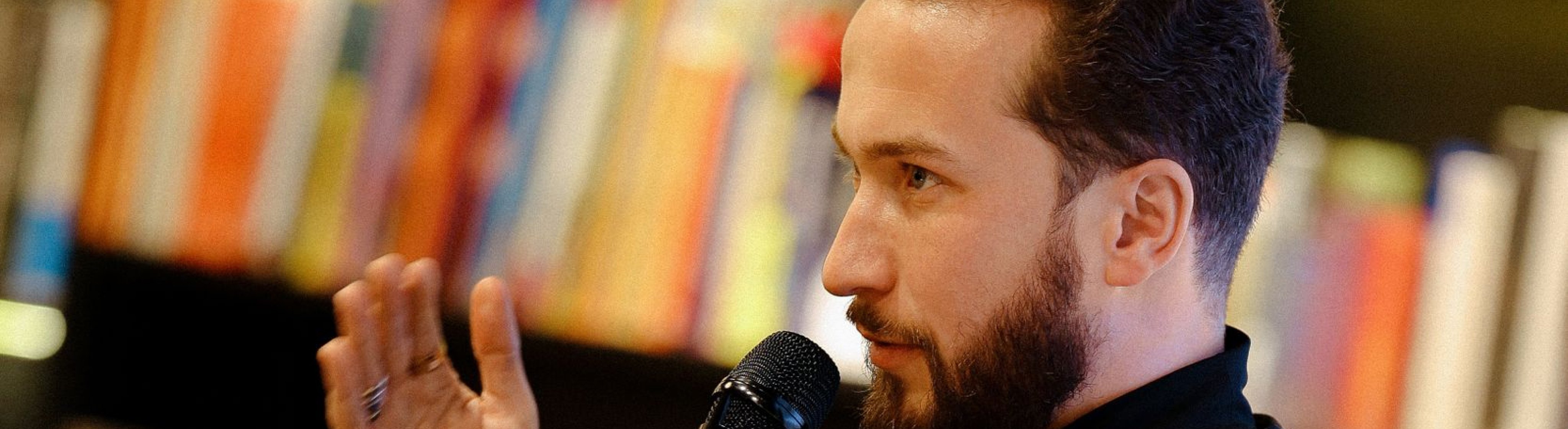 Роберт Оксузян — книги, отзывы, биография писателя 📖 Читай-город