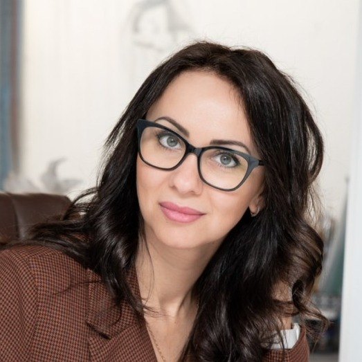 Елена Бруева